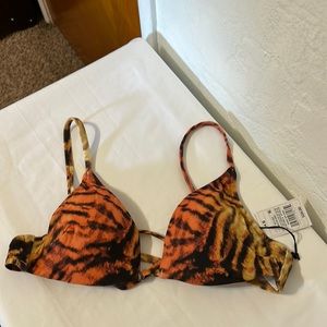 NWT 34B tiger stipe swim top removable pads